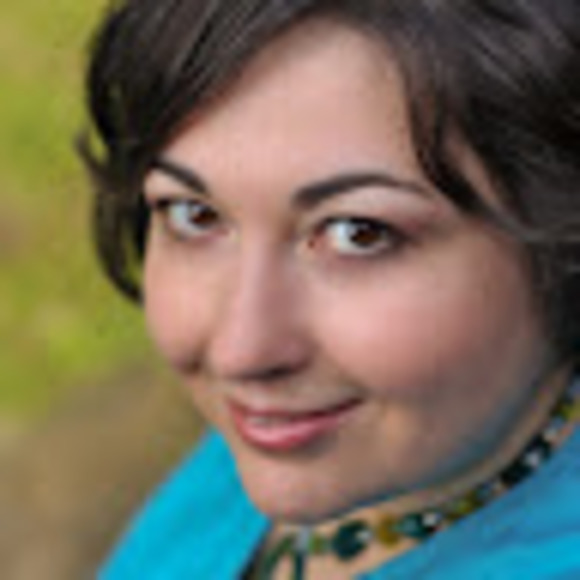 Meet your Posher, Stephanie - Picture 1 of 1